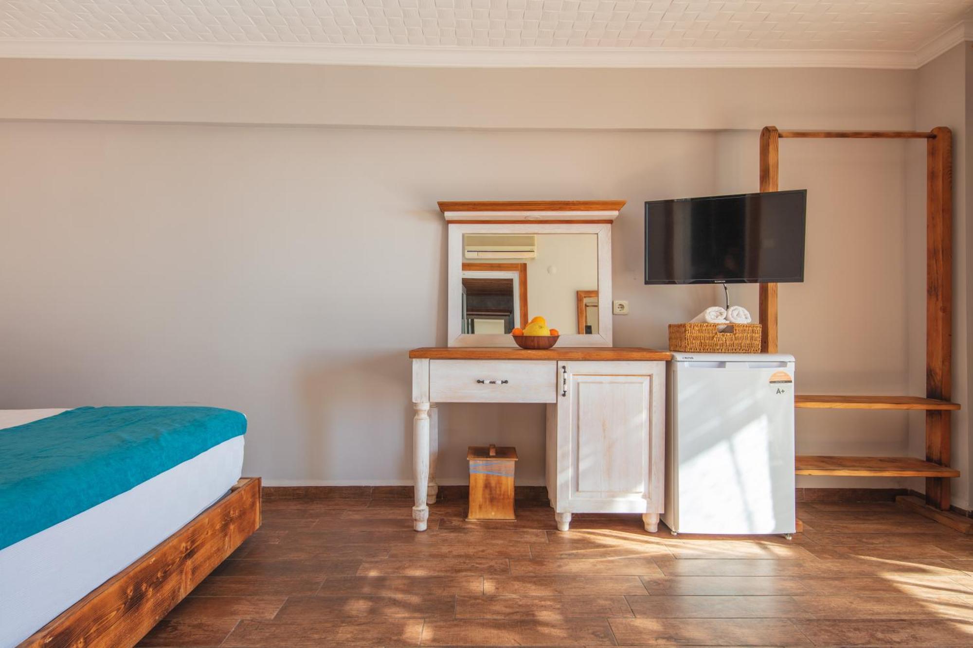 Oeluedeniz Manzara Non Alcoholic Family Hotel Bagian luar foto