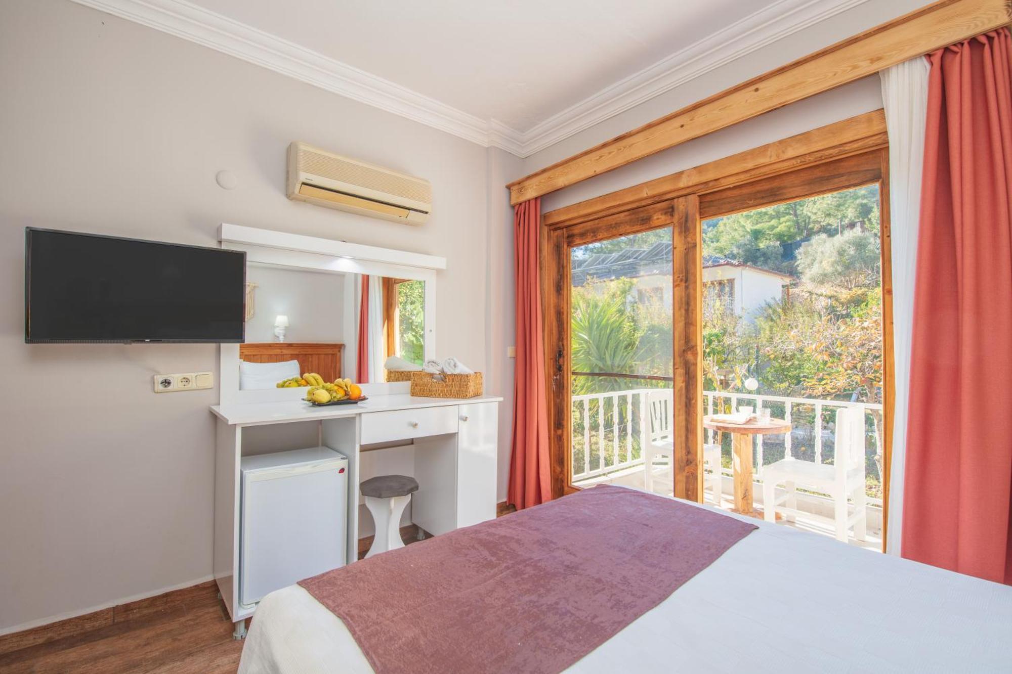 Oeluedeniz Manzara Non Alcoholic Family Hotel Bagian luar foto